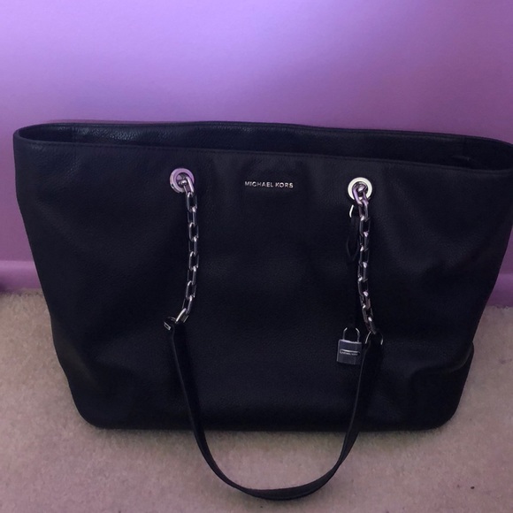 Michael Kors Fulton Shoulder Bag - Picture 3 of 4